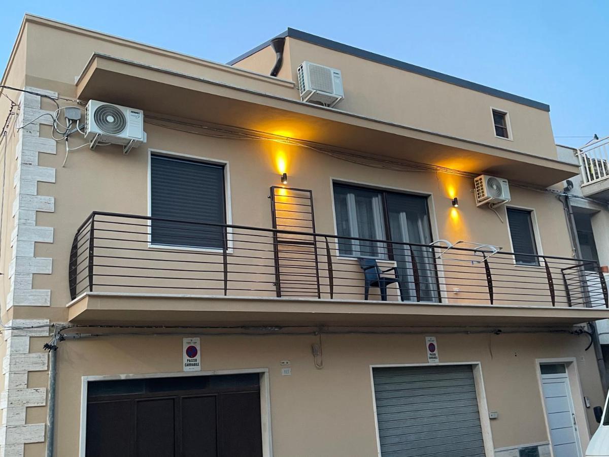 לינה וארוחת בוקר לזינה A Casa Di Nene Beb מראה חיצוני תמונה
